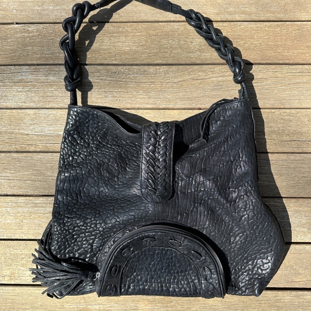 Biscote Black Leather Shoulder Bag